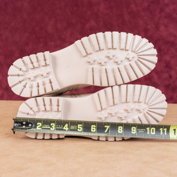 Vaneli Women Natta Ivory Leather Chain Link Narrow Ankle Chelsea Boots sz 9.5 - Picture 5 of 8